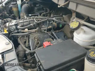 ✅ 2019 Ford Transit XL • VIN: 1FBZX2ZG4KKA12324 • Lot: 43743401. Wystawiony na IAAI z przebiegiem 149 280 mil. Bezpłatny archiwum sprzedaży aukcyjnych z USA i szczegółowy raport historii pojazdu na DreamBid. Zdjęcie 19.