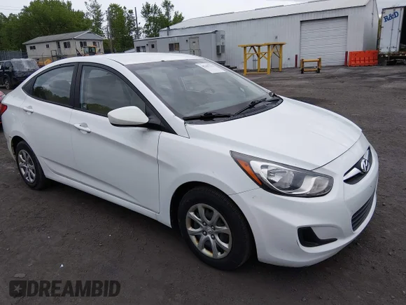 ✅ 2013 Hyundai Accent GLS • VIN: KMHCT4AE0DU496076 • Lot: 45187212. Wystawiony na IAAI z przebiegiem 118 662 mil. Bezpłatny archiwum sprzedaży aukcyjnych z USA i szczegółowy raport historii pojazdu na DreamBid. Zdjęcie 1.