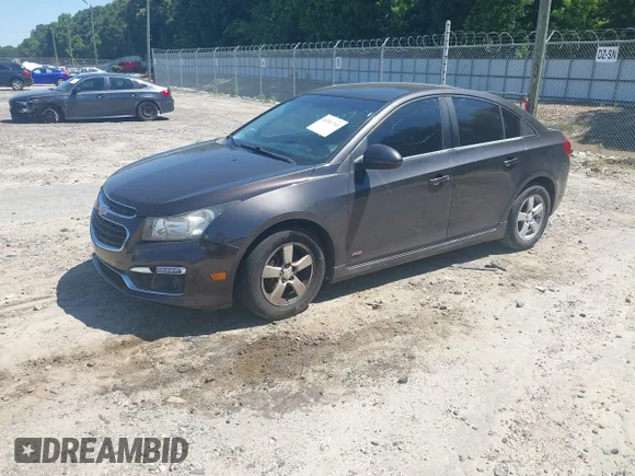 ✅ 2016 Chevrolet Cruze LT • VIN: 1G1PE5SB2G7139777 • Lot: 45203761. Wystawiony na IAAI z przebiegiem 181 084 mil. Bezpłatny archiwum sprzedaży aukcyjnych z USA i szczegółowy raport historii pojazdu na DreamBid. Zdjęcie 4.