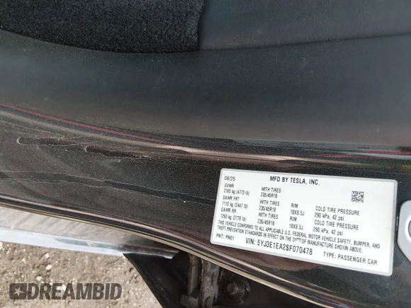✅ 2025 Tesla Model 3 Long Range • VIN: 5YJ3E1EA2SF070478 • Lot: 45067225. Wystawiony na IAAI z przebiegiem 10 641 mil. Bezpłatny archiwum sprzedaży aukcyjnych z USA i szczegółowy raport historii pojazdu na DreamBid. Zdjęcie 9.