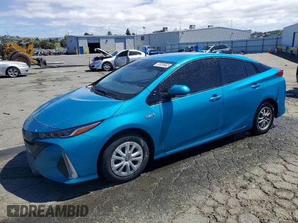 ✅ 2017 Toyota Prius Premium • VIN: JTDKARFP8H3018853 • Лот: 58302226. Опубліковано раніше на Copart з пробігом 151 621 миль. Безкоштовний доступ до архіву аукціонних продажів зі США та докладний звіт про історію автомобіля на DreamBid. Зображення 1.