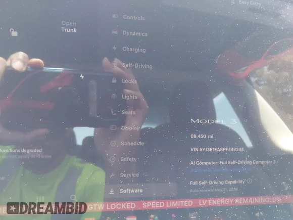 ✅ 2023 Tesla Model 3 • VIN: 5YJ3E1EA8PF449248 • Лот: 45171048. Опубликован ранее на IAAI с пробегом 69 450 миль. Бесплатный доступ к архиву аукционных продаж из США и подробный отчёт об истории автомобиля на DreamBid. Изображение 7.