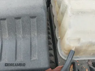 ✅ 2010 Ford F-150 XL • VIN: 1FTMF1CW3AKB32214 • Lot: 43801620. Listed on IAAI with 192,560 mi. Free auction sales archive from the USA and detailed vehicle history report at DreamBid. Image 12.