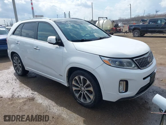 ✅ 2015 Kia Sorento SX Limited • VIN: 5XYKWDA78FG551628 • Лот: 44518450. Опубліковано раніше на IAAI з пробігом 150 489 миль. Безкоштовний доступ до архіву аукціонних продажів зі США та докладний звіт про історію автомобіля на DreamBid. Зображення 1.