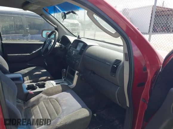 ✅ 2010 Nissan Pathfinder LE • VIN: 5N1AR1NN4AC615795 • Lot: 42154086. Wystawiony na IAAI z przebiegiem Nie podano. Bezpłatny archiwum sprzedaży aukcyjnych z USA i szczegółowy raport historii pojazdu na DreamBid. Zdjęcie 5.