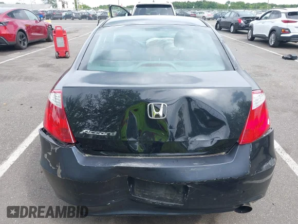 ✅ 2008 Honda Accord EX • VIN: 1HGCS12778A007140 • Lot: 42357612. Wystawiony na IAAI z przebiegiem 210 435 mil. Bezpłatny archiwum sprzedaży aukcyjnych z USA i szczegółowy raport historii pojazdu na DreamBid. Zdjęcie 6.