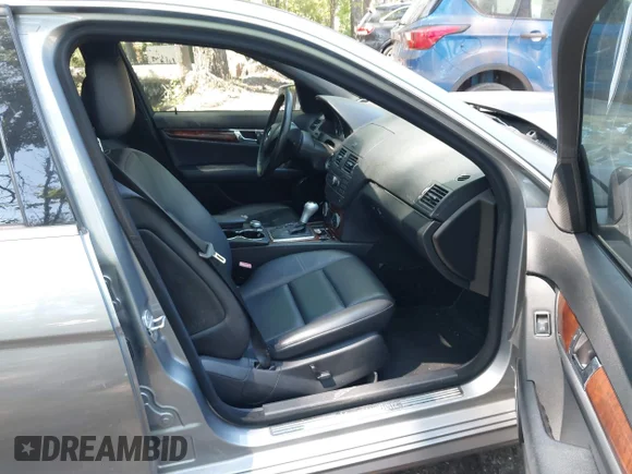 ✅ 2011 Mercedes-Benz C 300 Sport • VIN: WDDGF8BB2BR175851 • Lot: 45234736. Listed on IAAI with 176,013 mi. Free auction sales archive from the USA and detailed vehicle history report at DreamBid. Image 5.