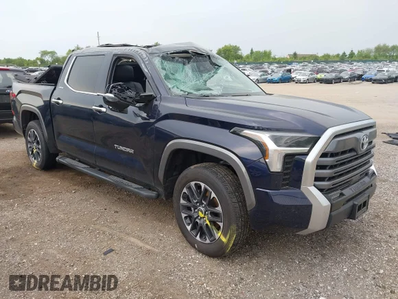 ✅ 2024 Toyota Tundra Limited • VIN: 5TFJA5DB0RX202870 • Lot: 42382580. Wystawiony na IAAI z przebiegiem 17 246 mil. Bezpłatny archiwum sprzedaży aukcyjnych z USA i szczegółowy raport historii pojazdu na DreamBid. Zdjęcie 1.