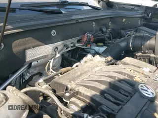 ✅ 2019 Volkswagen Atlas SEL Premium • VIN: 1V2NR2CA9KC536117 • Lot: 42941850. Listed on IAAI with 34,614 mi. Free auction sales archive from the USA and detailed vehicle history report at DreamBid. Image 19.