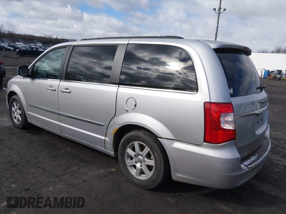 ✅ 2012 Chrysler Town & Country Touring • VIN: 2C4RC1BG3CR339697 • Lot: 44620015. Wystawiony na IAAI z przebiegiem 183 925 mil. Bezpłatny archiwum sprzedaży aukcyjnych z USA i szczegółowy raport historii pojazdu na DreamBid. Zdjęcie 3.