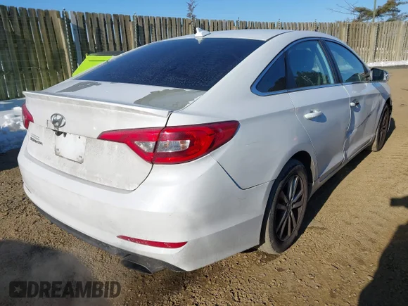 ✅ 2017 Hyundai Sonata SE • VIN: 5NPE24AF3HH541648 • Lot: 44292346. Wystawiony na IAAI z przebiegiem 158 870 mil. Bezpłatny archiwum sprzedaży aukcyjnych z USA i szczegółowy raport historii pojazdu na DreamBid. Zdjęcie 4.