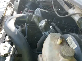 ✅ 2005 Dodge Sprinter • VIN: WD2PD744355762983 • Lot: 42806420. Listed on IAAI with 533,330 mi. Free auction sales archive from the USA and detailed vehicle history report at DreamBid. Image 14.