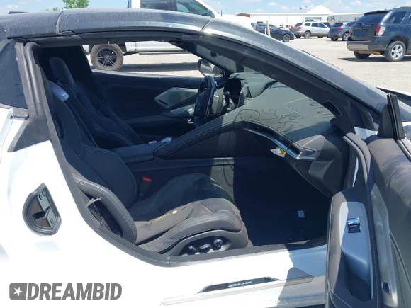 ✅ 2023 Chevrolet Corvette 3LZ • VIN: 1G1YF3D37P5603363 • Lot: 42176876. Wystawiony na IAAI z przebiegiem Nie podano. Bezpłatny archiwum sprzedaży aukcyjnych z USA i szczegółowy raport historii pojazdu na DreamBid. Zdjęcie 5.