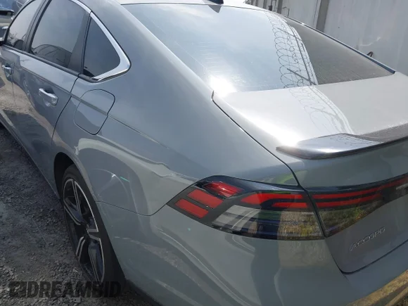 ✅ 2024 Honda Accord Sport • VIN: 1HGCY2F59RA030756 • Lot: 44893048. Wystawiony na IAAI z przebiegiem 27 129 mil. Bezpłatny archiwum sprzedaży aukcyjnych z USA i szczegółowy raport historii pojazdu na DreamBid. Zdjęcie 3.