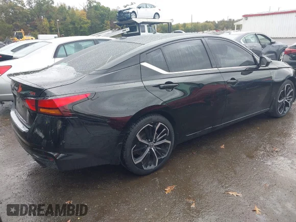 ✅ 2023 Nissan Altima SR • VIN: 1N4BL4CV9PN387729 • Lot: 43421660. Wystawiony na IAAI z przebiegiem 125 748 mil. Bezpłatny archiwum sprzedaży aukcyjnych z USA i szczegółowy raport historii pojazdu na DreamBid. Zdjęcie 4.