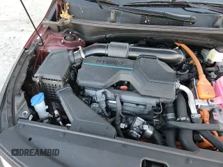 ✅ 2024 Kia Sportage SX-Prestige • VIN: KNDPXCDG9R7170980 • Lot: 92813615. Listed on Copart with 10,532 mi. Free auction sales archive from the USA and detailed vehicle history report at DreamBid. Image 14.