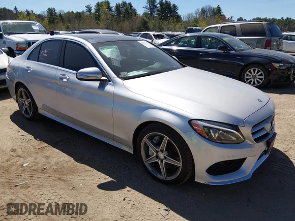 ✅ 2015 Mercedes-Benz C 300 • VIN: 55SWF4KB5FU050951 • Lot: 44936998. Wystawiony na IAAI z przebiegiem 62 712 mil. Bezpłatny archiwum sprzedaży aukcyjnych z USA i szczegółowy raport historii pojazdu na DreamBid. Zdjęcie 1.