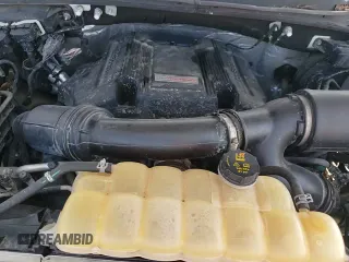 ✅ 2017 Ford F-150 Raptor • VIN: 1FTFW1RG1HFB16105 • Lot: 87214475. Wystawiony na Copart z przebiegiem 62 285 mil. Bezpłatny archiwum sprzedaży aukcyjnych z USA i szczegółowy raport historii pojazdu na DreamBid. Zdjęcie 14.