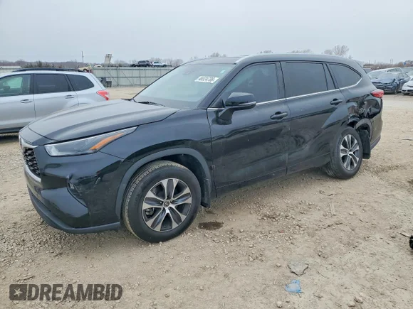 ✅ 2023 Toyota Highlander XSE • VIN: 5TDKDRBH5PS500683 • Lot: 46524706. Wystawiony na Copart z przebiegiem 106 023 mil. Bezpłatny archiwum sprzedaży aukcyjnych z USA i szczegółowy raport historii pojazdu na DreamBid. Zdjęcie 1.