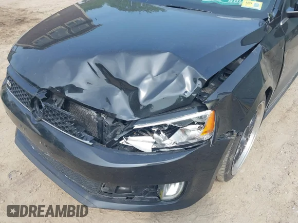✅ 2014 Volkswagen Jetta GLI • VIN: 3VW5T7AJ1EM375118 • Lot: 42426775. Wystawiony na IAAI z przebiegiem 84 020 mil. Bezpłatny archiwum sprzedaży aukcyjnych z USA i szczegółowy raport historii pojazdu na DreamBid. Zdjęcie 6.