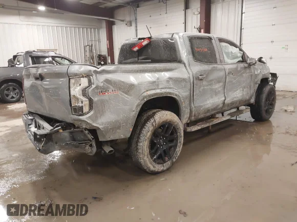 ✅ 2024 Chevrolet Colorado 4WD Trail Boss • VIN: 1GCPTEEK6R1321870 • Lot: 43934388. Listed on IAAI with 39 mi. Free auction sales archive from the USA and detailed vehicle history report at DreamBid. Image 4.
