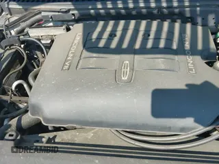 ✅ 2004 Lincoln Navigator Luxury • VIN: 5LMFU28R54LJ20788 • Lot: 42508972. Wystawiony na IAAI z przebiegiem 229 937 mil. Bezpłatny archiwum sprzedaży aukcyjnych z USA i szczegółowy raport historii pojazdu na DreamBid. Zdjęcie 12.