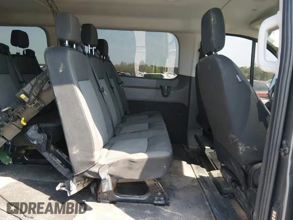 ✅ 2024 Ford Transit Passenger XLT • VIN: 1FBAX2Y87RKA49420 • Лот: 44670554. Опубліковано раніше на IAAI з пробігом 39 784 миль. Безкоштовний доступ до архіву аукціонних продажів зі США та докладний звіт про історію автомобіля на DreamBid. Зображення 8.