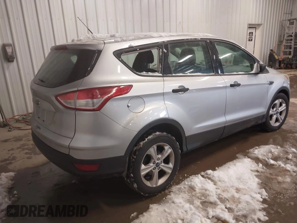 ✅ 2015 Ford Escape S • VIN: 1FMCU0F75FUA50184 • Lot: 44338825. Wystawiony na IAAI z przebiegiem 132 086 mil. Bezpłatny archiwum sprzedaży aukcyjnych z USA i szczegółowy raport historii pojazdu na DreamBid. Zdjęcie 4.