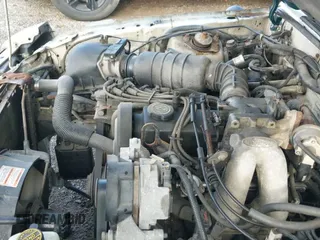 ✅ 1992 Ford Mustang • VIN: 1FACP44M0NF108478 • Lot: 42730490. Wystawiony na IAAI z przebiegiem 75 662 mil. Bezpłatny archiwum sprzedaży aukcyjnych z USA i szczegółowy raport historii pojazdu na DreamBid. Zdjęcie 14.