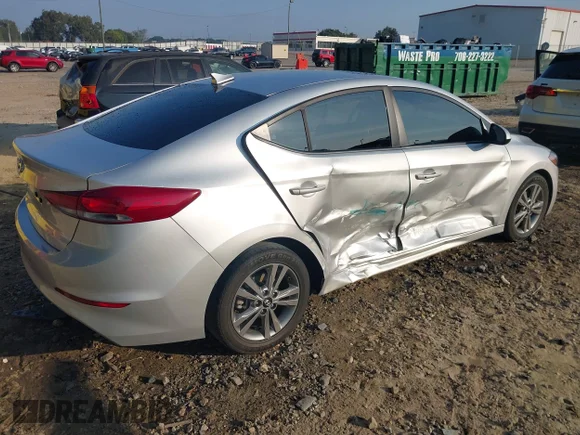 ✅ 2018 Hyundai Elantra Limited • VIN: 5NPD84LF3JH388945 • Lot: 43276833. Wystawiony na IAAI z przebiegiem 147 542 mil. Bezpłatny archiwum sprzedaży aukcyjnych z USA i szczegółowy raport historii pojazdu na DreamBid. Zdjęcie 6.