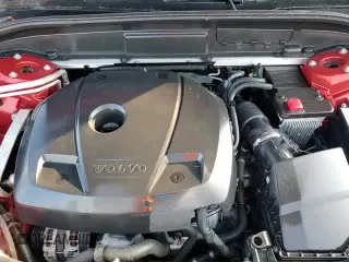 ✅ 2020 Volvo XC60 Inscription • VIN: YV4102RL3L1580465 • Лот: 63837545. Опубликован ранее на Copart с пробегом 55 880 миль. Бесплатный доступ к архиву аукционных продаж из США и подробный отчёт об истории автомобиля на DreamBid. Изображение 16.