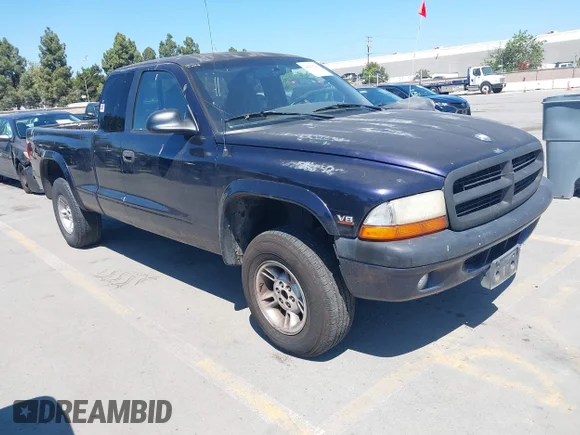 ✅ 1998 Dodge Dakota SLT • VIN: 1B7GG22Y8WS562167 • Лот: 44809740. Опубліковано раніше на IAAI з пробігом 283 745 миль. Безкоштовний доступ до архіву аукціонних продажів зі США та докладний звіт про історію автомобіля на DreamBid. Зображення 1.