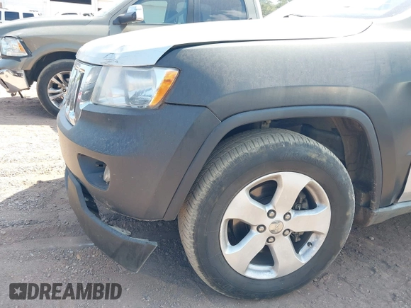 ✅ 2012 Jeep Grand Cherokee Laredo • VIN: 1C4RJEAG9CC151340 • Lot: 43249143. Wystawiony na IAAI z przebiegiem 208 847 mil. Bezpłatny archiwum sprzedaży aukcyjnych z USA i szczegółowy raport historii pojazdu na DreamBid. Zdjęcie 6.