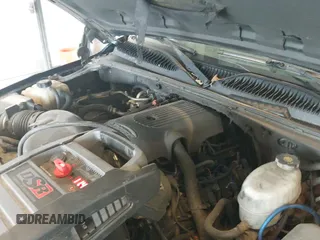 ✅ 2004 GMC Yukon SLT • VIN: 1GKEK13Z24R142825 • Лот: 42962032. Опубликован ранее на IAAI с пробегом 207 364 миль. Бесплатный доступ к архиву аукционных продаж из США и подробный отчёт об истории автомобиля на DreamBid. Изображение 12.