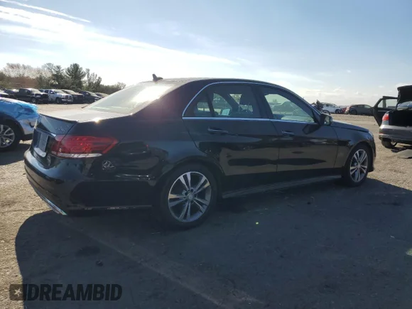 ✅ 2016 Mercedes-Benz E 250 Luxury • VIN: WDDHF9HB0GB189197 • Lot: 79070864. Wystawiony na Copart z przebiegiem 111 072 mil. Bezpłatny archiwum sprzedaży aukcyjnych z USA i szczegółowy raport historii pojazdu na DreamBid. Zdjęcie 3.