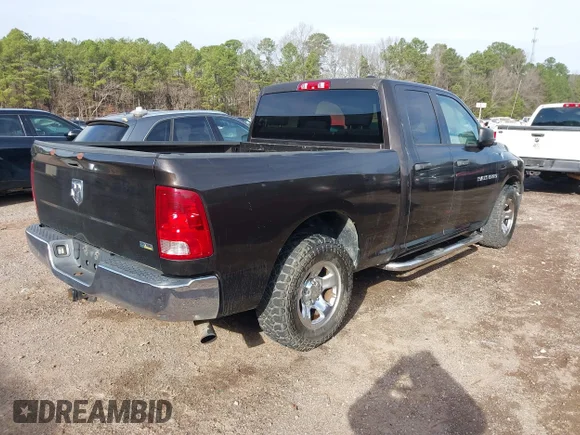 ✅ 2011 Ram 1500 SLT • VIN: 1D7RB1GP7BS555003 • Лот: 44118208. Опубліковано раніше на IAAI з пробігом 368 361 миль. Безкоштовний доступ до архіву аукціонних продажів зі США та докладний звіт про історію автомобіля на DreamBid. Зображення 4.