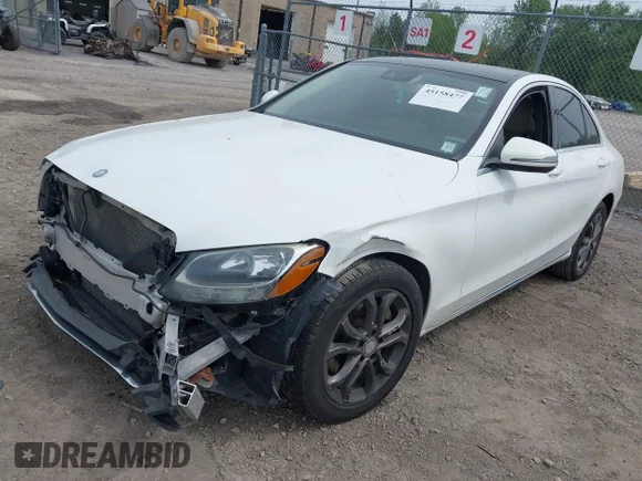 ✅ 2016 Mercedes-Benz C 300 • VIN: 55SWF4KB0GU122527 • Лот: 45158477. Опубліковано раніше на IAAI з пробігом 148 133 миль. Безкоштовний доступ до архіву аукціонних продажів зі США та докладний звіт про історію автомобіля на DreamBid. Зображення 2.