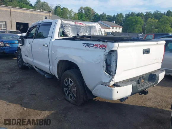 ✅ 2017 Toyota Tundra Limited • VIN: 5TFHY5F17HX610294 • Lot: 45126518. Wystawiony na IAAI z przebiegiem 149 258 mil. Bezpłatny archiwum sprzedaży aukcyjnych z USA i szczegółowy raport historii pojazdu na DreamBid. Zdjęcie 3.
