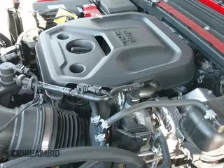 ✅ 2025 Jeep Wrangler Sahara • VIN: 1C4PJXEN5SW568740 • Lot: 43606846. Wystawiony na IAAI z przebiegiem 11 039 mil. Bezpłatny archiwum sprzedaży aukcyjnych z USA i szczegółowy raport historii pojazdu na DreamBid. Zdjęcie 19.