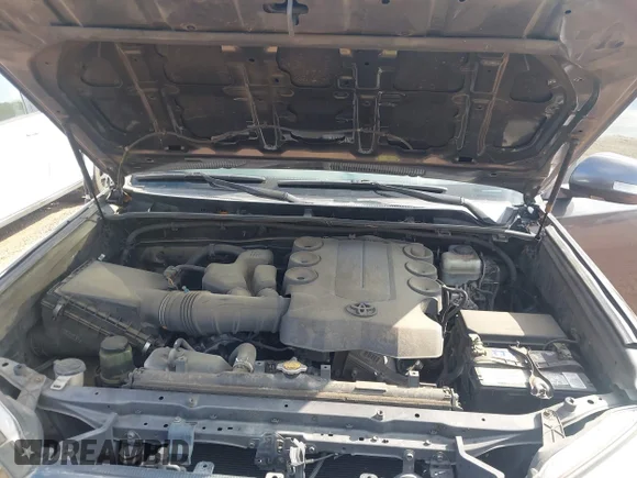 ✅ 2010 Toyota 4Runner Limited • VIN: JTEBU5JR0A5024077 • Lot: 44726345. Wystawiony na IAAI z przebiegiem 385 853 mil. Bezpłatny archiwum sprzedaży aukcyjnych z USA i szczegółowy raport historii pojazdu na DreamBid. Zdjęcie 10.