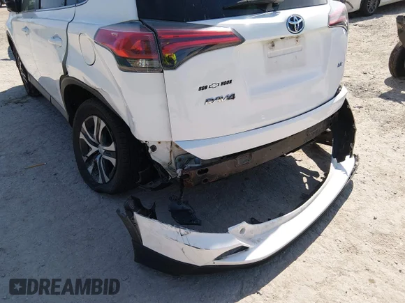 ✅ 2018 Toyota RAV4 LE • VIN: 2T3ZFREVXJW477207 • Лот: 45305737. Опубліковано раніше на IAAI з пробігом 79 489 миль. Безкоштовний доступ до архіву аукціонних продажів зі США та докладний звіт про історію автомобіля на DreamBid. Зображення 6.