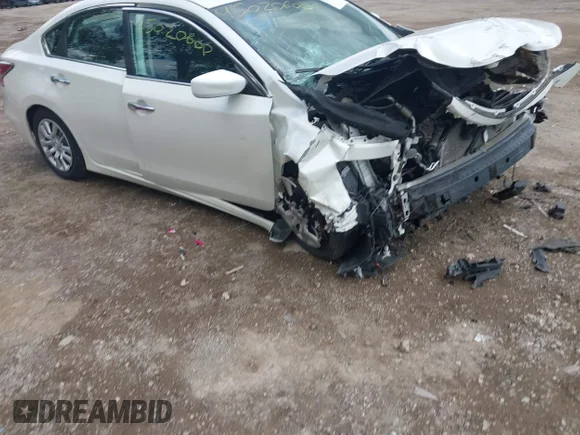 ✅ 2015 Nissan Altima 2.5 • VIN: 1N4AL3AP3FC242240 • Лот: 45020600. Опубліковано раніше на IAAI з пробігом 166 738 миль. Безкоштовний доступ до архіву аукціонних продажів зі США та докладний звіт про історію автомобіля на DreamBid. Зображення 1.
