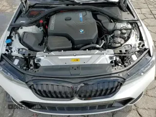 ✅ 2023 BMW 3 Series 330e • VIN: 3MW39FF05P8D05889 • Лот: 54780845. Опубликован ранее на Copart с пробегом 42 773 миль. Бесплатный доступ к архиву аукционных продаж из США и подробный отчёт об истории автомобиля на DreamBid. Изображение 15.