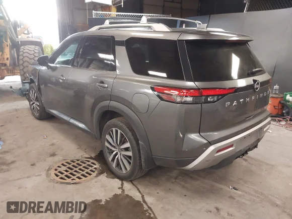 ✅ 2022 Nissan Pathfinder Platinum • VIN: 5N1DR3DK2NC271907 • Lot: 44487834. Wystawiony na IAAI z przebiegiem 28 285 mil. Bezpłatny archiwum sprzedaży aukcyjnych z USA i szczegółowy raport historii pojazdu na DreamBid. Zdjęcie 3.