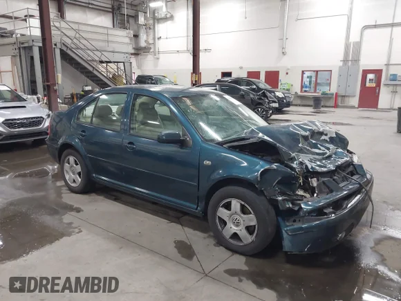 ✅ 2001 Volkswagen Jetta • VIN: 3VWRS29M81M033004 • Лот: 43602947. Опубликован ранее на IAAI с пробегом 200 772 миль. Бесплатный доступ к архиву аукционных продаж из США и подробный отчёт об истории автомобиля на DreamBid. Изображение 1.
