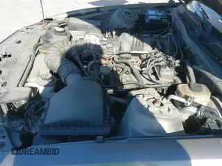 ✅ 2005 Ford Mustang Deluxe • VIN: 1ZVFT80N755186722 • Lot: 43708422. Listed on IAAI with 202,586 mi. Free auction sales archive from the USA and detailed vehicle history report at DreamBid. Image 12.