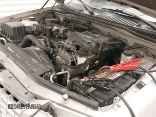 ✅ 2005 Ford Explorer XLT • VIN: 1FMZU63K75UA92666 • Lot: 41401078. Wystawiony na IAAI z przebiegiem 180 753 mil. Bezpłatny archiwum sprzedaży aukcyjnych z USA i szczegółowy raport historii pojazdu na DreamBid. Zdjęcie 19.