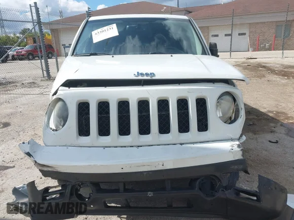 ✅ 2013 Jeep Patriot Latitude • VIN: 1C4NJRFB0DD114837 • Lot: 44185709. Wystawiony na IAAI z przebiegiem 111 174 mil. Bezpłatny archiwum sprzedaży aukcyjnych z USA i szczegółowy raport historii pojazdu na DreamBid. Zdjęcie 6.