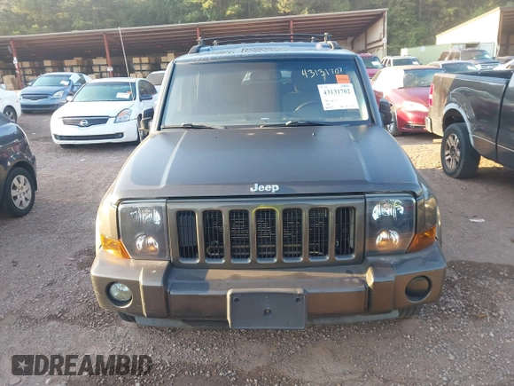 ✅ 2006 Jeep Commander • VIN: 1J8HG48K36C188153 • Lot: 43131702. Wystawiony na IAAI z przebiegiem 161 827 mil. Bezpłatny archiwum sprzedaży aukcyjnych z USA i szczegółowy raport historii pojazdu na DreamBid. Zdjęcie 6.