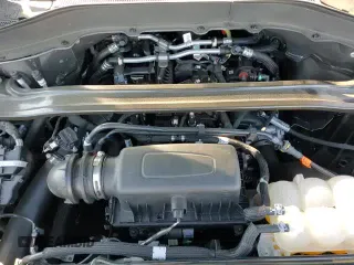 ✅ 2024 Ford Explorer Limited • VIN: 1FMSK7FH9RGA83811 • Lot: 95173195. Wystawiony na Copart z przebiegiem 23 254 mil. Bezpłatny archiwum sprzedaży aukcyjnych z USA i szczegółowy raport historii pojazdu na DreamBid. Zdjęcie 15.